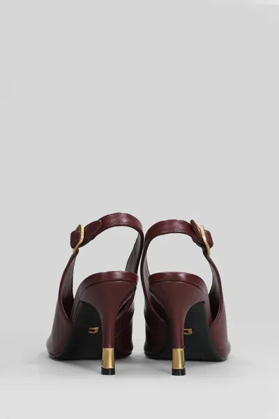 Lola Cruz Pumps In Bordeaux Leather In Burgundy