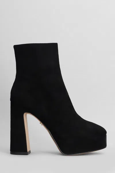 Lola Cruz High Heels Ankle Boots In Black Suede In Multi