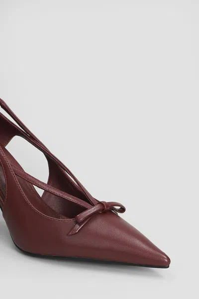 Lola Cruz Pumps In Bordeaux Leather In Burgundy