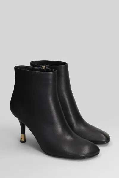 Lola Cruz High Heels Ankle Boots In Black Leather In Black