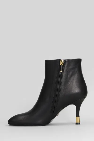 Lola Cruz High Heels Ankle Boots In Black Leather In Black