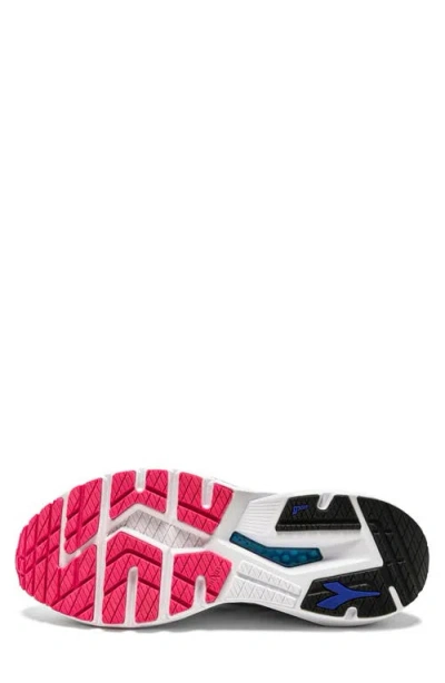 Diadora Mythos Blushield Vigore 5 Running Shoe In Multi