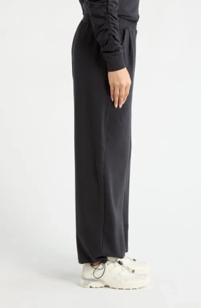 Zella Cinch Cord Hem Sweatpants In Black