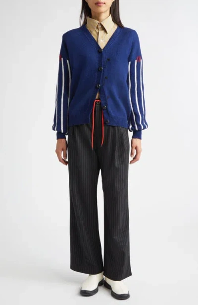 Kúr Eighth Note Hand Knit Cardigan In Blue