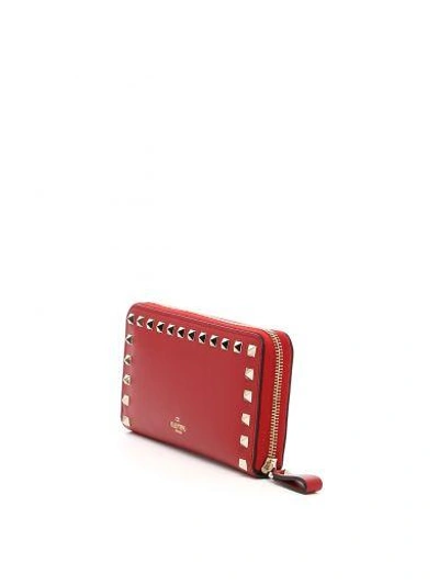 Shop Valentino Rockstud Wallet In Rosso|rosso