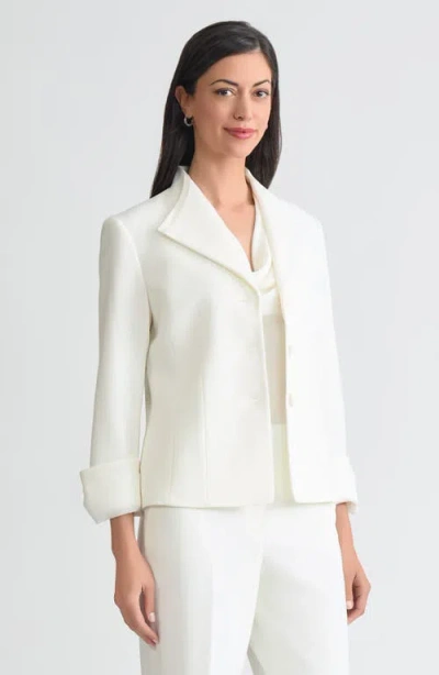 Kasper Winged Lapel Three-button Blazer In White