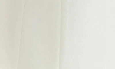 Kasper Winged Lapel Three-button Blazer In White