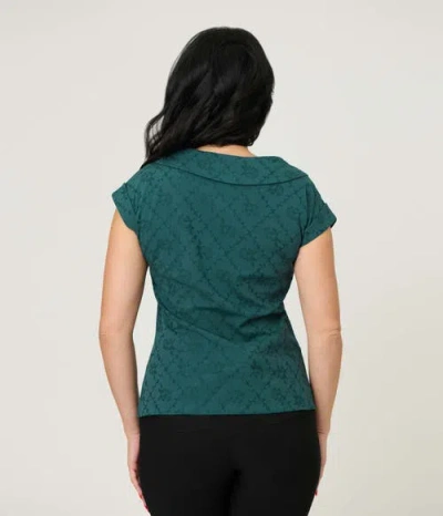 Unique Vintage 1960s Twill Sleeveless Blouse In Green