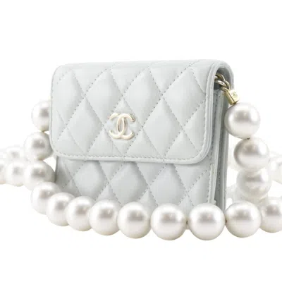 Pre-owned Chanel Matelasse Light Blue Leather Artificial Pearl Shoulder Bag ()