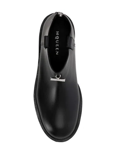 Alexander Mcqueen Ankle Boots Smooth Calfskin Chunky Sole In Black