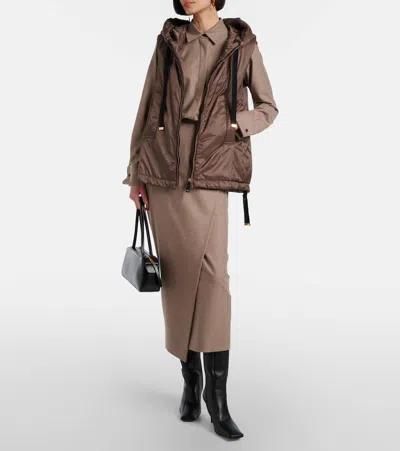 Max Mara The Cube Greengo Padded Vest In Brown
