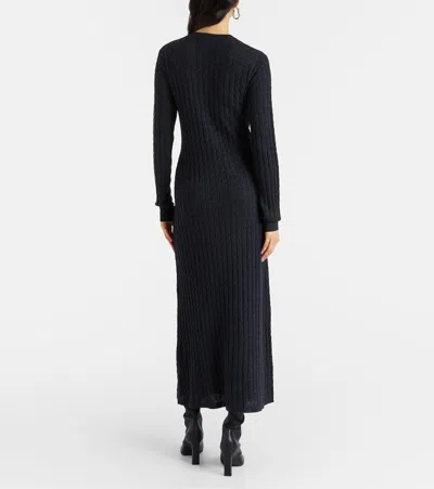 Totême Long-sleeve Slouch Waist Viscose Dress In Black