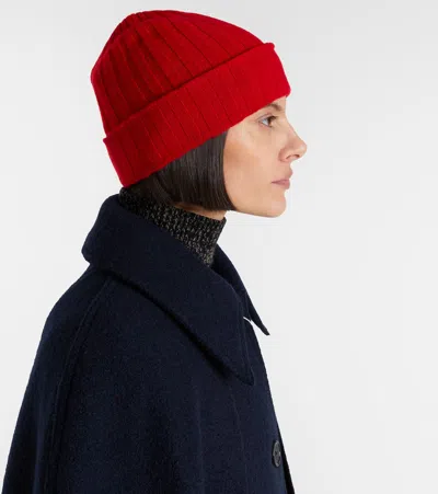 Totême Toteme Ribbed Cashmere Beanie In Red