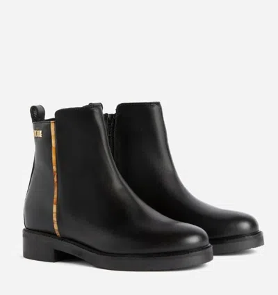 Alviero Martini Boots In Black