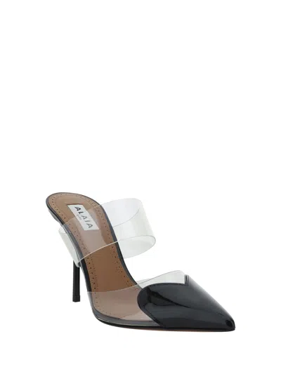Alaïa Women Le Coeur Pumps In Black