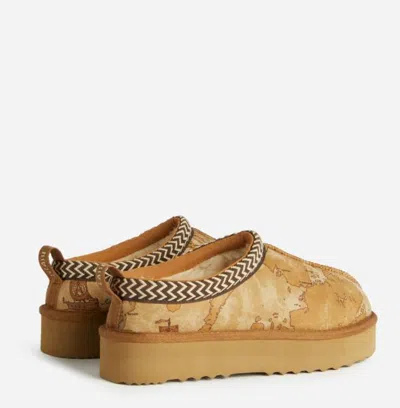 Alviero Martini Boots In Neutral