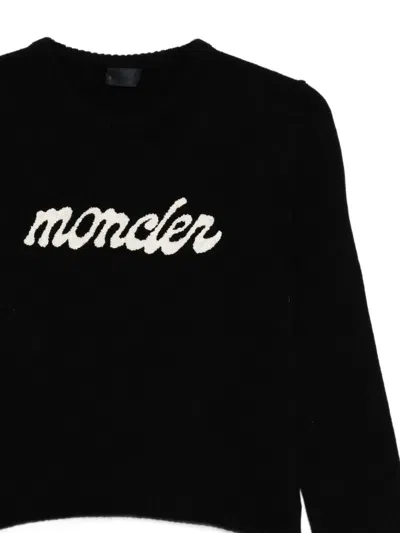 Moncler Cropped Sweater With Contrasting Embroidered Logo In Black