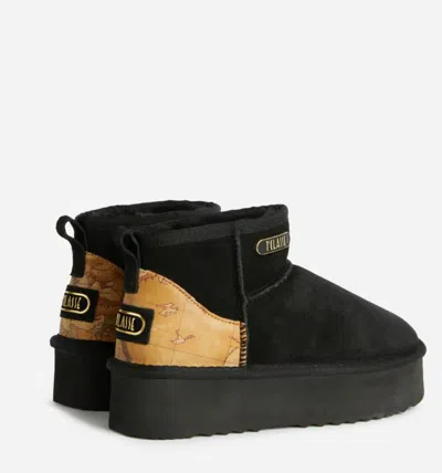 Alviero Martini Boots In Black