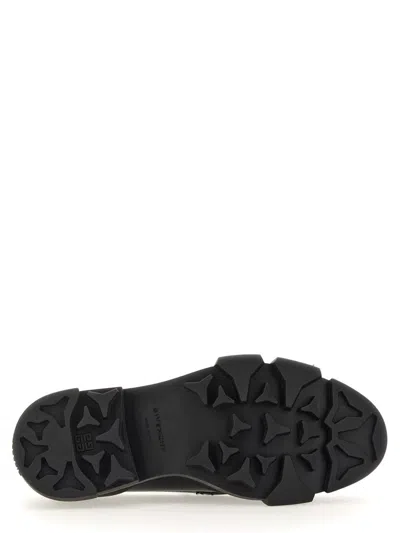 Givenchy Terra Loafers In Leather With 4g Logo Plaque In Black