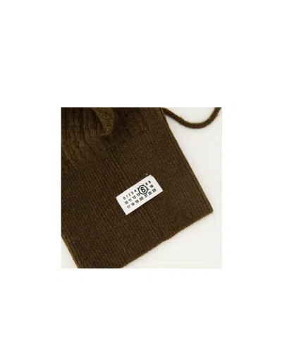 Mm6 Maison Margiela Numeric Patch Cable Knitted Hat In Brown