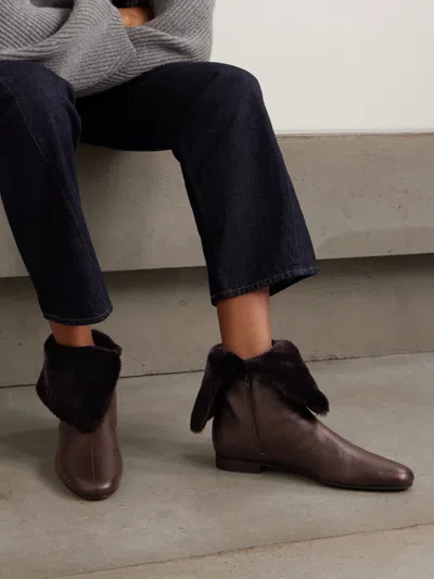 Totême Shearling Boots In Brown