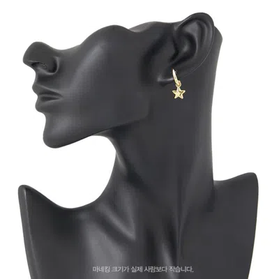 Coach Star Pendant Earrings In Gold