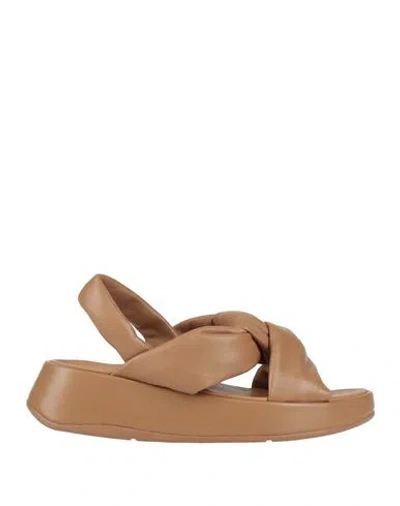 Fitflop Woman Sandals Beige Size 7 Leather In Neutral