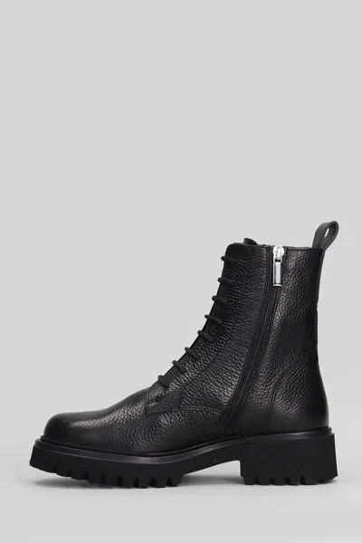 Evaluna Combat Boots In Black