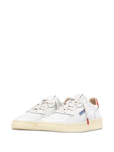 Autry Medalist Low Sneakers In Soft Leather With Cushioned Comfort In White