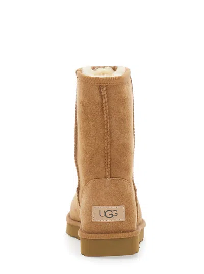 Ugg Classic Short Beige Boots With Logo Patch On The Rear And Shearling Lining In Suede Woman In Nude