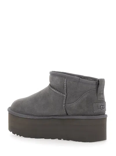 Ugg Stivaletto Donna Classic Ultra Mini Con Plateau Sand In Gray