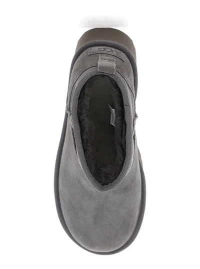 Ugg Stivaletto Donna Classic Ultra Mini Con Plateau Sand In Gray