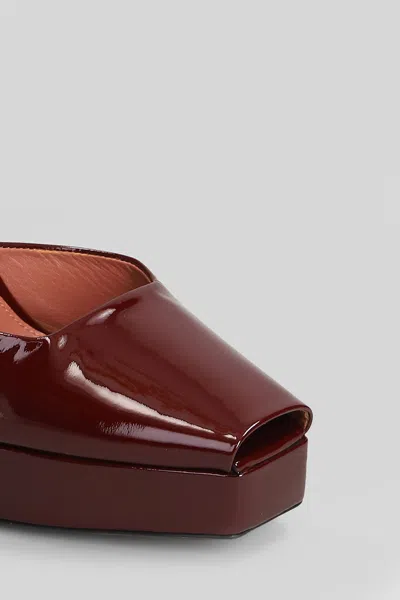Aldo Castagna Vicky Pumps In Bordeaux Patent Leather In Burgundy