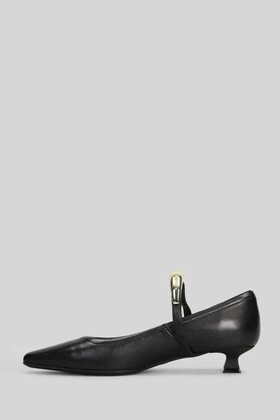 Marc Ellis Pumps In Black