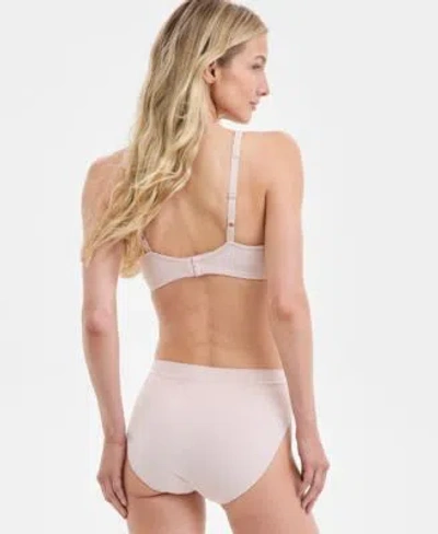 Bali Womens Passion For Comfort Seamless Underwire Minimizer Bra One Smooth U Smoothing Hi Cut Brief Unde In White