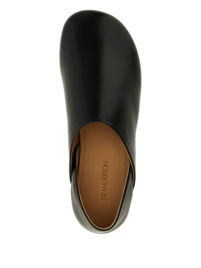 Jw Anderson Babouche Flat Leather Mules Round Toe In Black