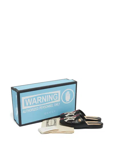 Pre-owned Gucci X Ny Yankees Embroidered-logo Mules In Black