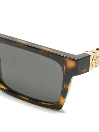 Pre-owned Versace Rectangle Medusa-emblem Sunglasses In Brown