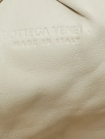 Pre-owned Bottega Veneta Intrecciato Leather Clutch Bag In White