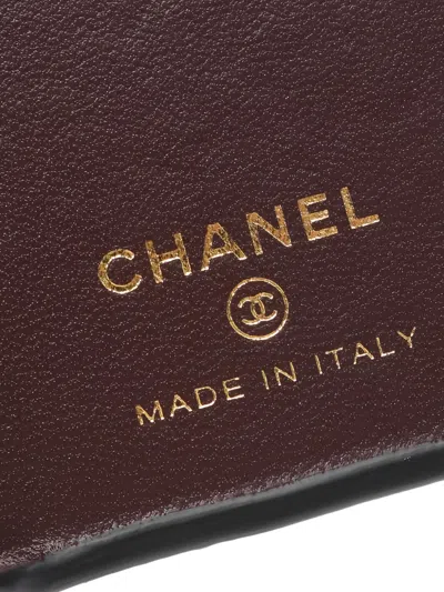 Pre-owned Chanel 2021s Caviar-leather Iphone 14 Pro Case In Black