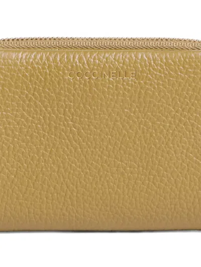 Coccinelle Zip-up Wallet In Brown