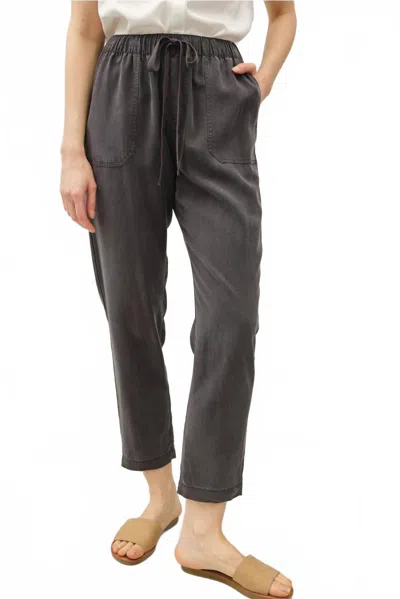 Be Cool Tencel Tapered Pants In Charcoal In Gray