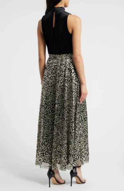 Halogen ® Mixed Media Metallic Print Gown In Black