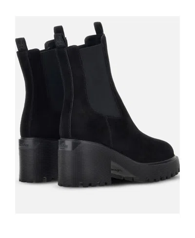 Hogan Round-headed Short Boots In Black