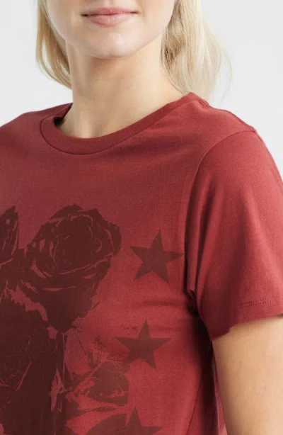 Golden Hour Roses & Stars Graphic T-shirt In Red