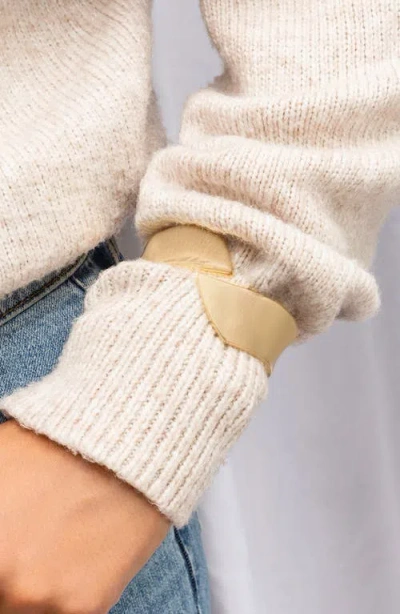 Marlyn Schiff Alexandra Overlap Cuff Bracelet In Gold