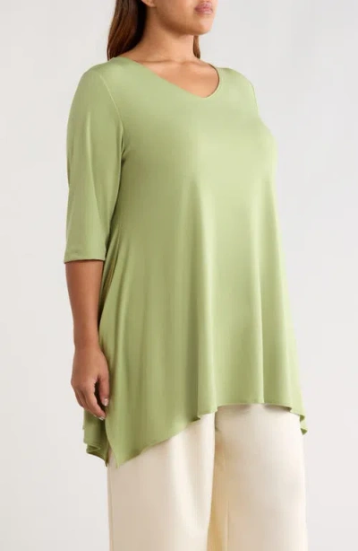 Vikki Vi Handkerchief Hem Tunic Top In Green