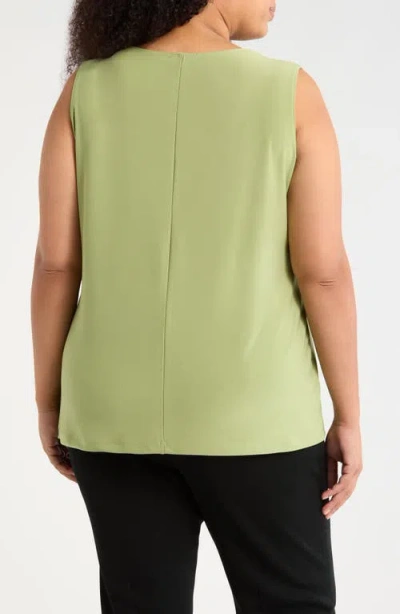 Vikki Vi Scoop Neck Tank In Green
