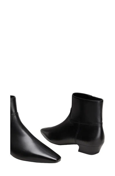 Stuart Weitzman Stassi Leather Zip Ankle Boots In Black