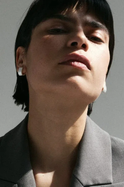 Otiumberg Sterling Silver Chunky Square Huggies In Metallic